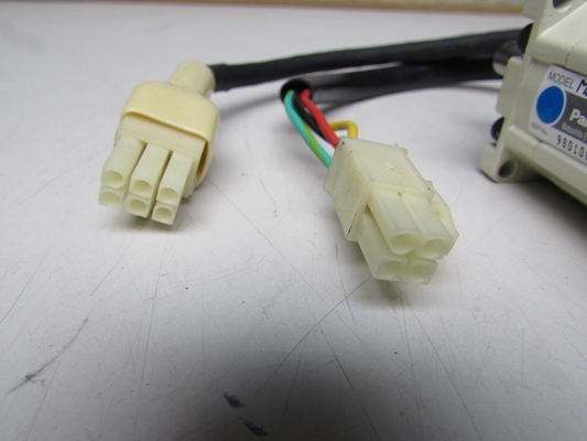 Panasonic MSM MOTOR 0,32 Нм MSM5AZJ2QX Серводвигатель переменного тока 3-фазный 200 В