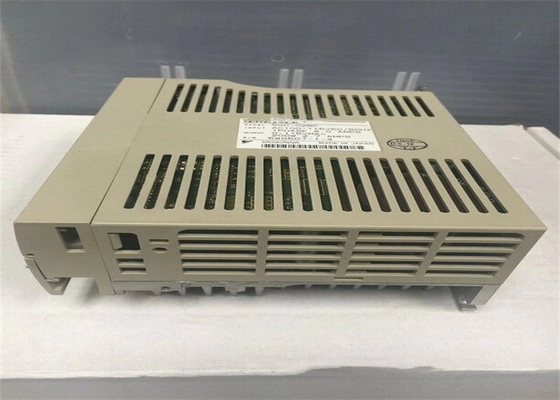 Yaskawa SGD-02BH AC сервоусилитель совершенно новый в оригинальной коробке