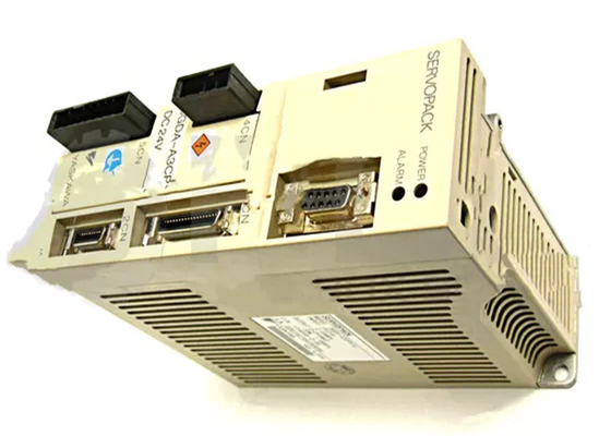 Новый сервоусилитель Yaskawa SGDA-A3CPY14 24V оригинальная коробка