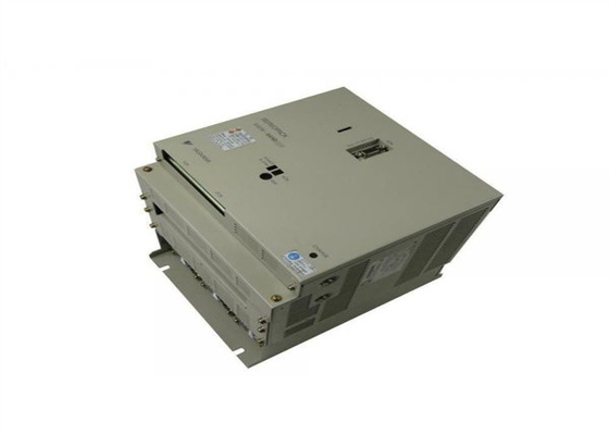 Новый сервоусилитель Yaskawa SGDB-44ADGY8 напряжение 200-230V