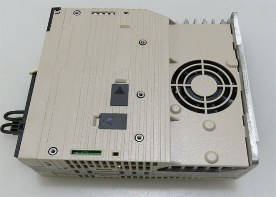 Yaskawa Новый SGDV-3R8A01A сервоприводы в оригинальной коробке