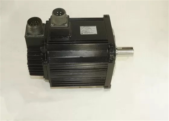 Yaskawa SGMG-05A2A Промышленный сервомотор оригинальный Новый в коробке