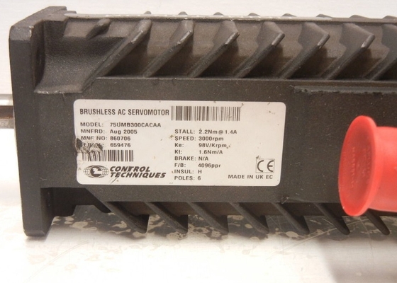 Эмерсон 75UMB300CACAA Сервоприводы 3000RPM совершенно новый в оригинале