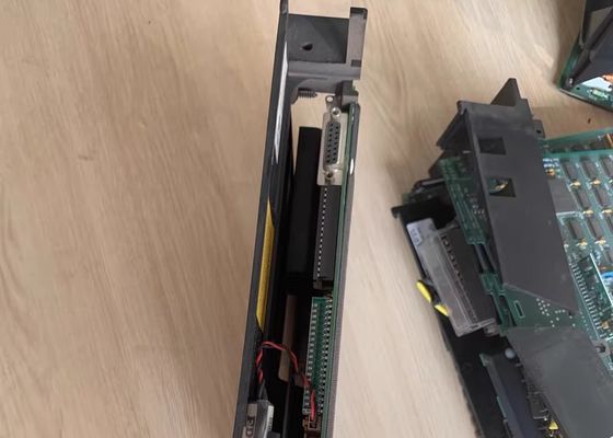 GE Fanuc IC697CPM790 Система управления производительностью PLC Трех модульной избыточностью