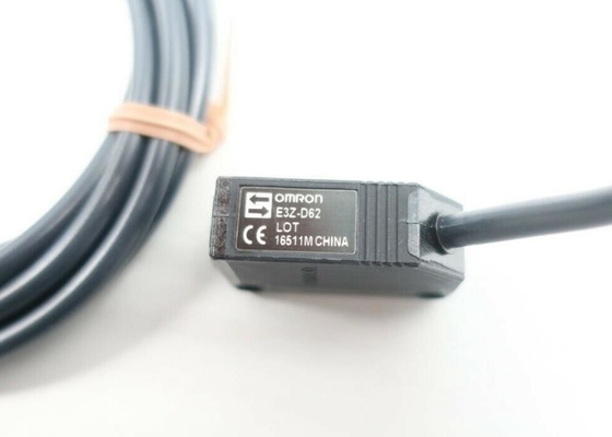 Датчик переключателя Omron E3Z-D62 02Z10M светоэлектрический 12 до 24 VDC 26,4 мамы VDC максимальных 100 максимальной