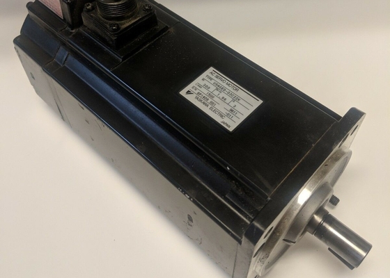 YASKAWA USAGED-03C22K AC сервомотор 300 Вт 8192 PPR дополнительный кодер