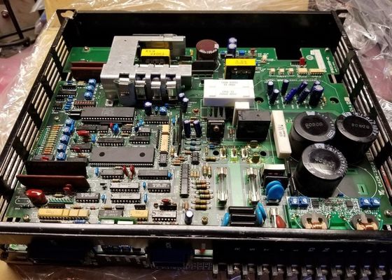 Яскава CACR-SR02-AD1-FR Совершенно новое оборудование сервомотора 200 В напряжение