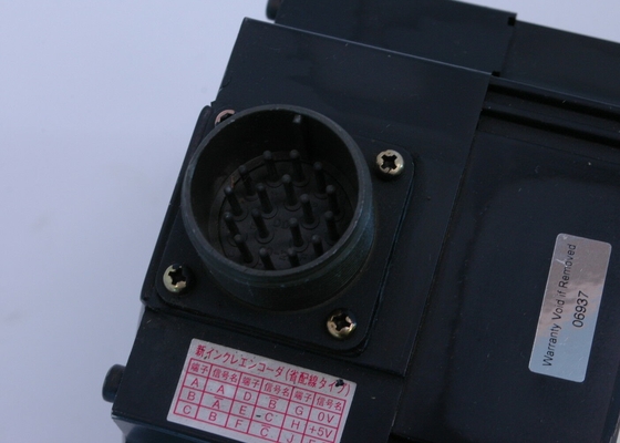 YASKAWA USAGED-09A210E Двигатели - AC Servo 7.6A 0.85KW 1500 об/мин