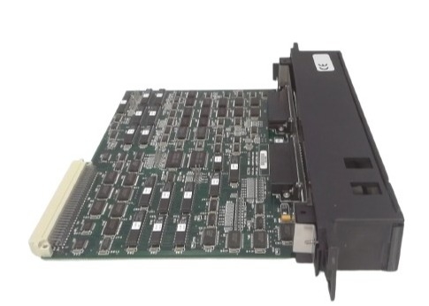 IC697RCM711 GE Модуль резервирования связи, 5 светодиодных индикаторов, подключается к MS-DOS