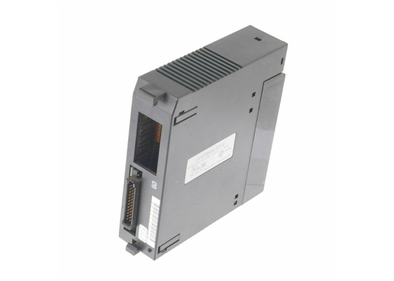Ось GE FANUC IC693APU301 одиночная располагая серию 90-30 модуля