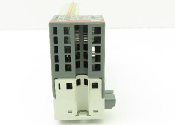 DI571 1TNE968902R2103 S500 Digital Input Module 8DI 230VAC PLC AC500