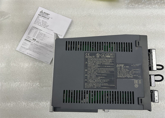 Two Line 200V AC Servo Amplifier Mitsubishi Melservo J4 2KW MR-J4-200B