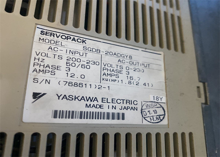Новый сервоусилитель Yaskawa SGDB-44ADGY8 напряжение 200-230V