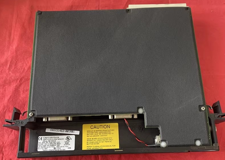 GE Fanuc IC697CGR772 Горячий резерв Genius CPU с двумя шинами 486DX4 2K дискретного ввода/вывода 512K байт