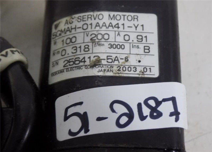 МОТОР СЕРВОПРИВОДА 3000РМП АК сигмы ИИ 0.91А 100В ИАСКАВА СГМАХ СГМАХ-01ААА41-И1